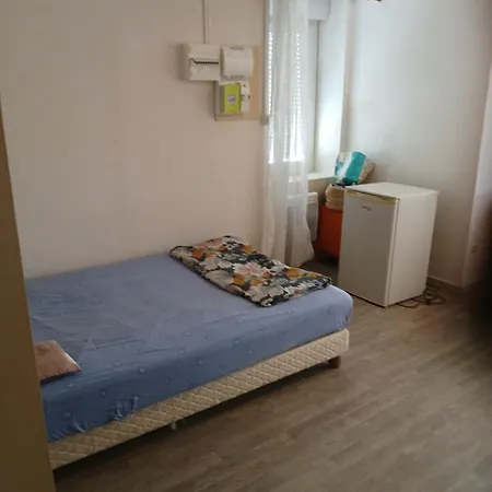Entier Homestay